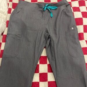 FIGS technical collection scrub bottoms graphite never worn NWT